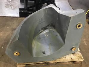 Liebherr Gegengewicht links